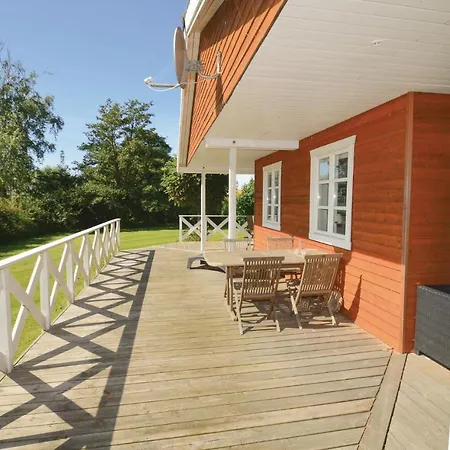 Three-bedroom Holiday In * Vordingborg